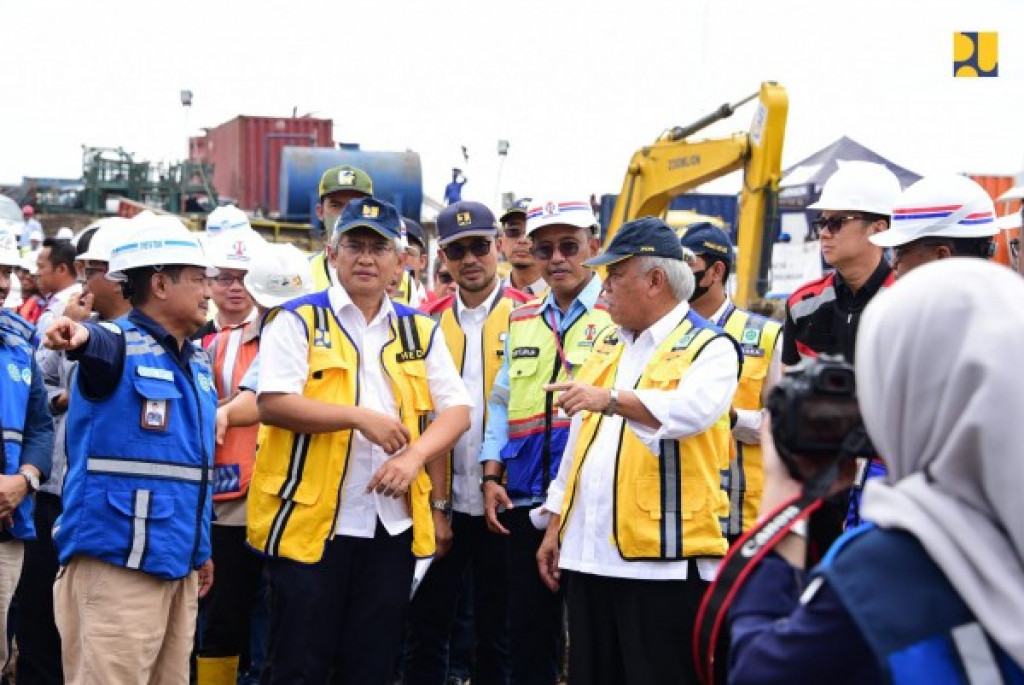Menteri PUPR Tinjau Jalan Tol Fungsional Cisumdawu dan Japek II Selatan