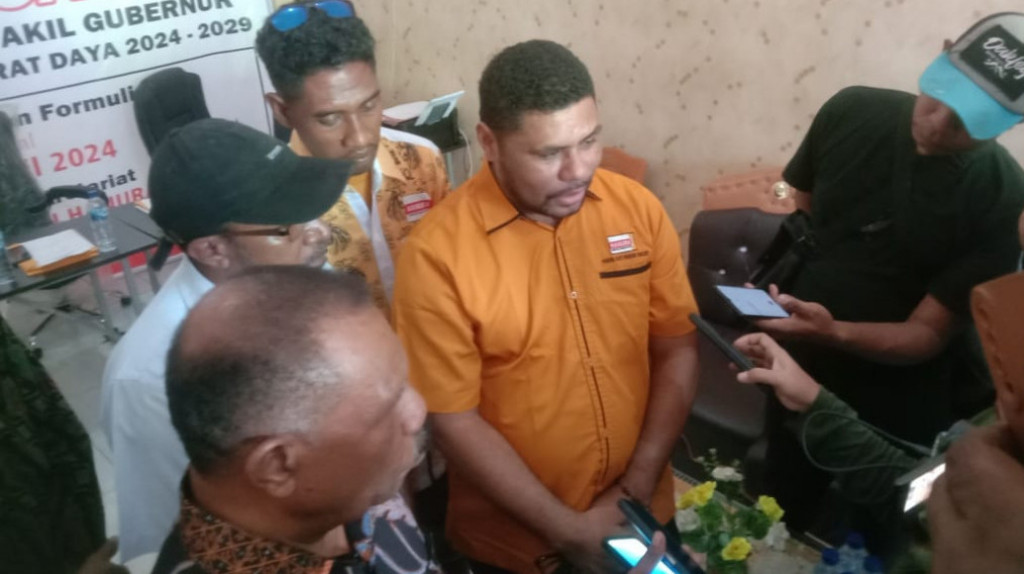 Bakal Calon Gubernur Papua Barat Daya, Gabriel Asem Pendaftar Pertama pada Partai Hanura