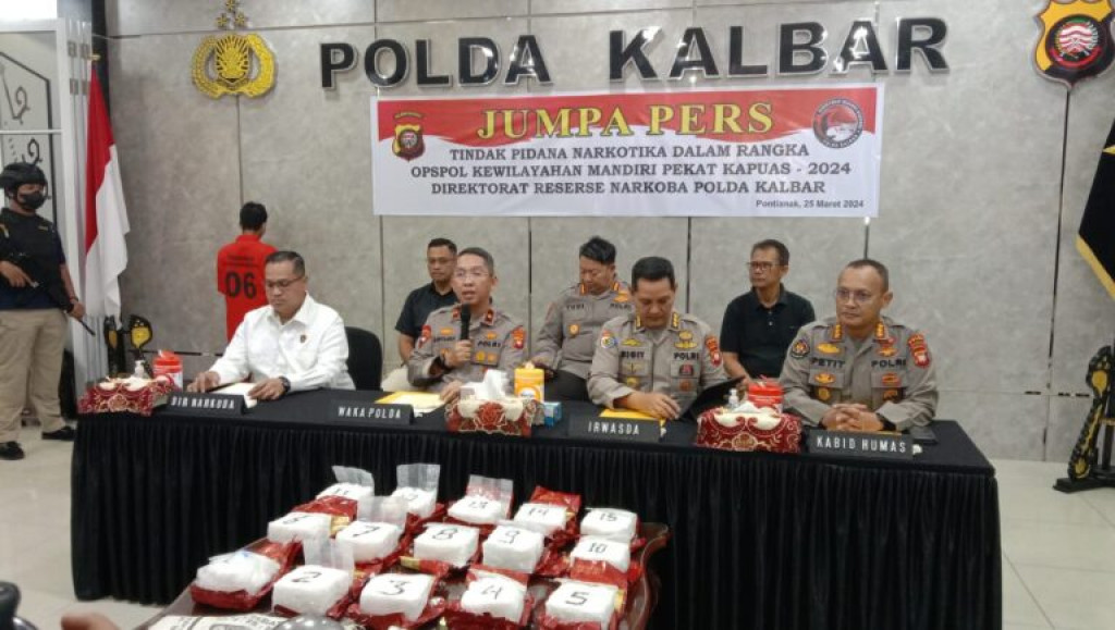 Ditreskoba Polda Kalimantan Barat Musnahkan 15 kg Sabu dari Malaysia