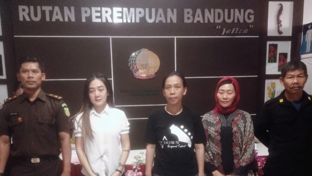 Kejari Bandung Tahan Tersangka Kasus Penjualan Rumah Mewah di Bandung
