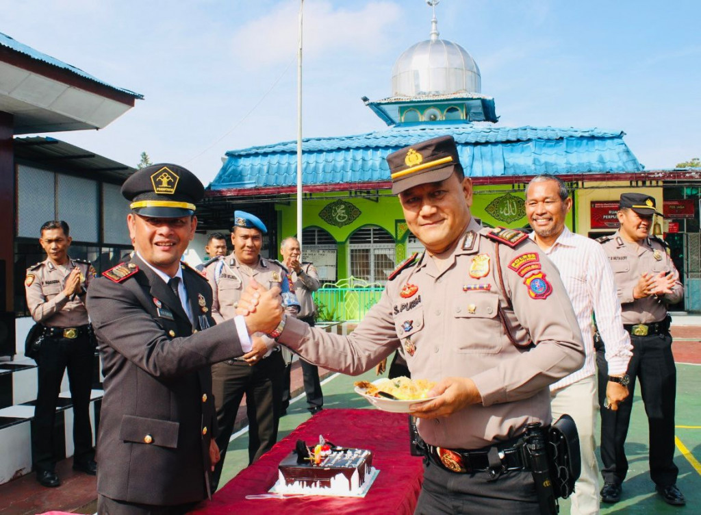 Kepala Lapas Dapat Kejutan dari Kapolsek Siborongborong