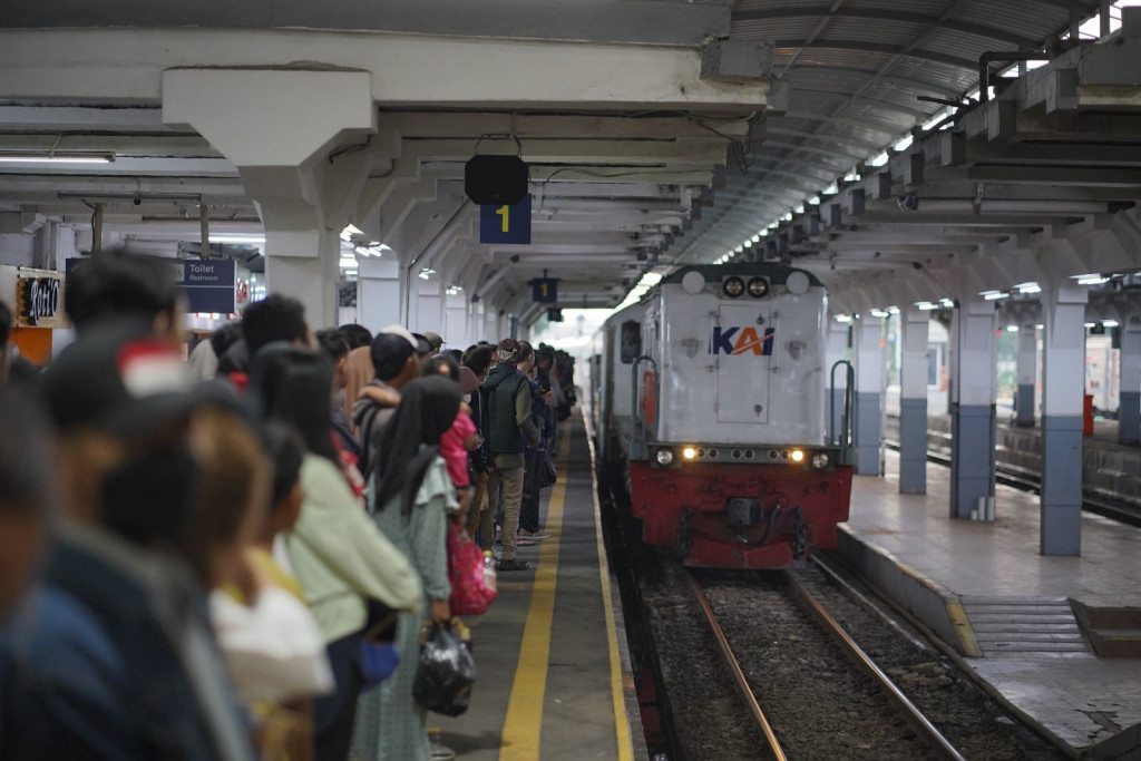 Masa Angkutan Lebaran 2024, KAI Commuter 2 Bandung Berhasil Layani 1,17 Juta Pengguna