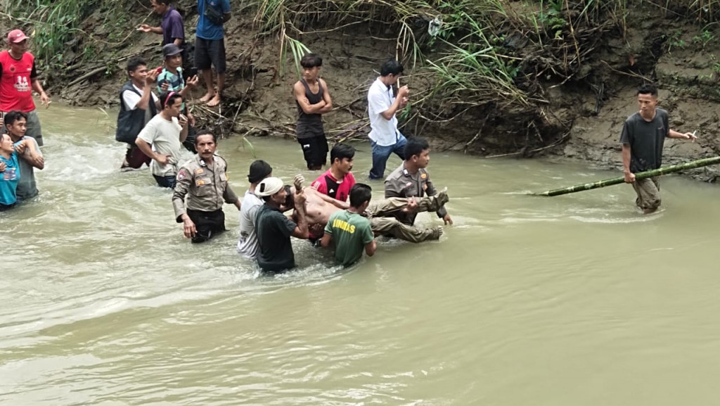Penemuan Mayat Mengapung di Sungai Hou Bikin Geger Warga Bawolato