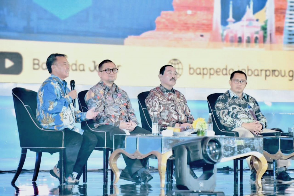 Sambut Indonesia Emas 2045, Rektor IPDN Soroti Indikator Pembangunan di Jabar