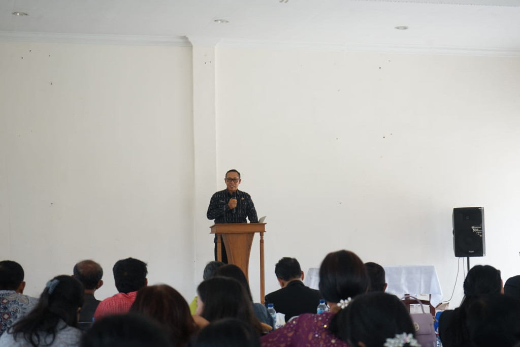 Bupati Tapanuli Utara Tekankan Sinergitas Pemerintah dan Gereja Dalam Pembangunan SDM