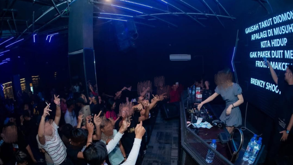 TANPA IZIN, BREWZY BAR DI PERDAGANGAN TETAP BEROPERASI, ADA APA?