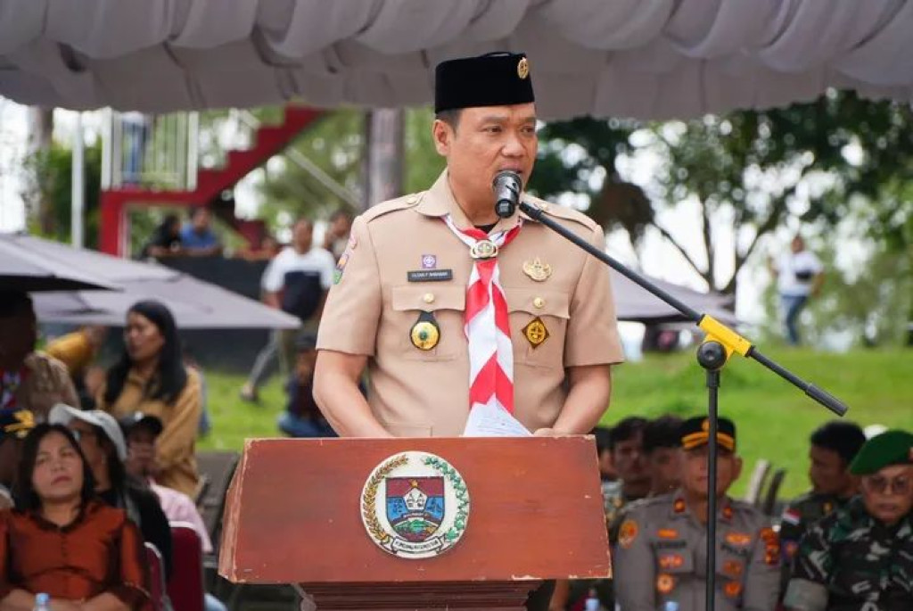 Bupati Humbahas Berangkatkan 5 Siswa Terbaik Untuk Mengikuti SPOBNAS