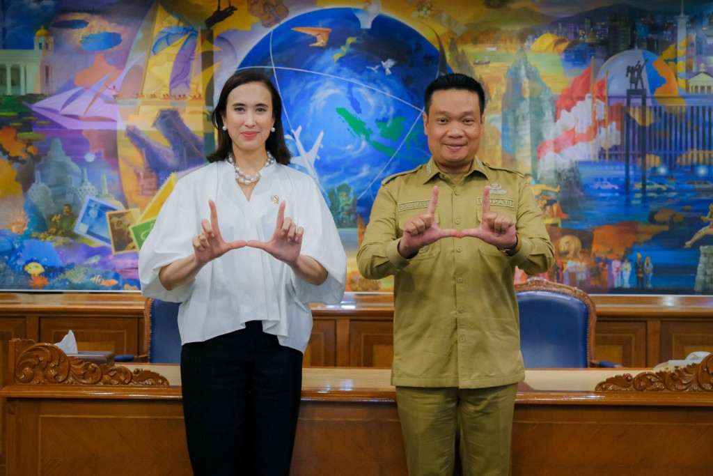 Bupati Humbahas Kunjungi Kantor Kementerian Pariwisata Paparkan Strategi Pembangunan Infrastruktur Pendukung Sektor Pariwisata dan Desa Wisata