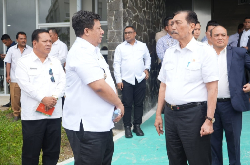 Bupati Samosir Hadir di Rapat Pembahasan Pengembangan Pertanian Berbasi AI