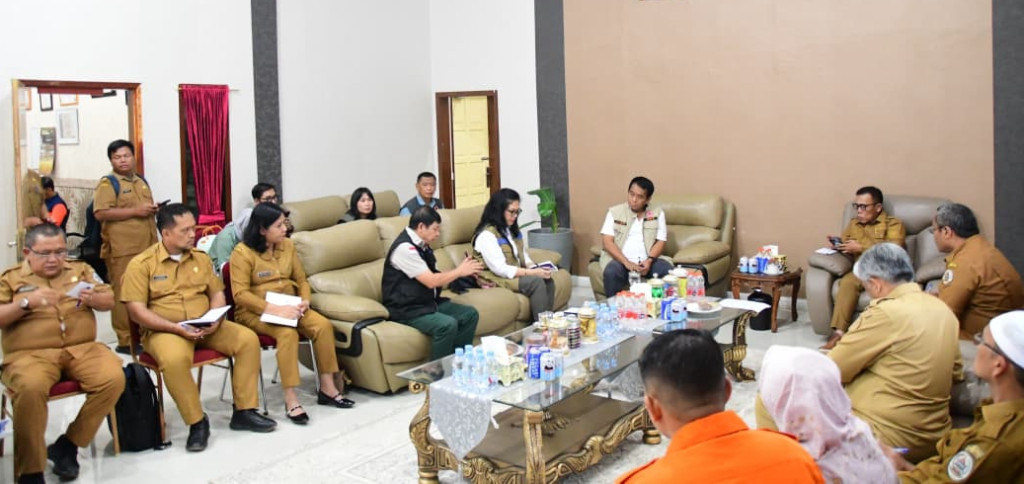 Bupati Tapteng Terima Kunjungan Tenaga Ahli BNPB