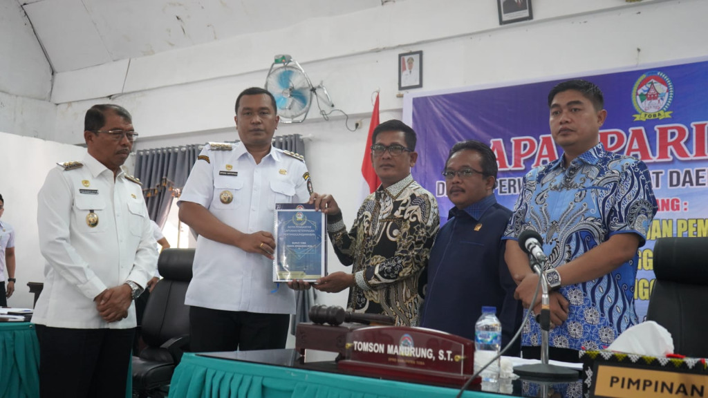 Bupati Toba Sampaikan LKPJ Tahun Anggaran 2025 pada Paripurna DPRD