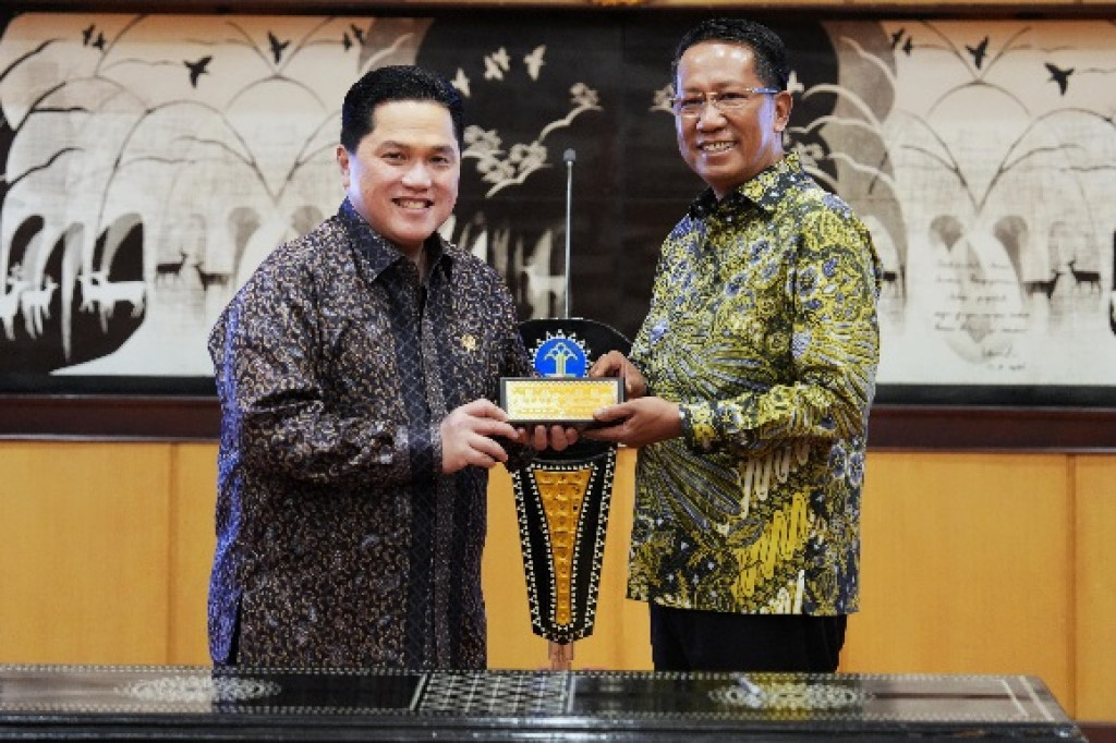 Deregulasi Besar-besaran di Kemenpora, Menkum Sebut Terobosan Erick Thohir Layak Dicontoh