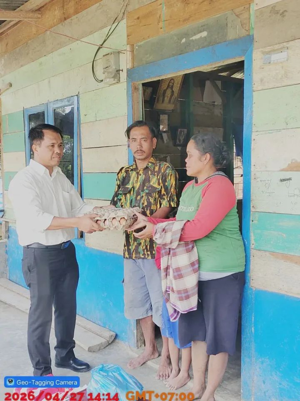 Dinas Sosial Pemerintah Tapanuli Utara Salurkan Bantuan Pada Warga yang Terdampak Bencana di Dua Desa