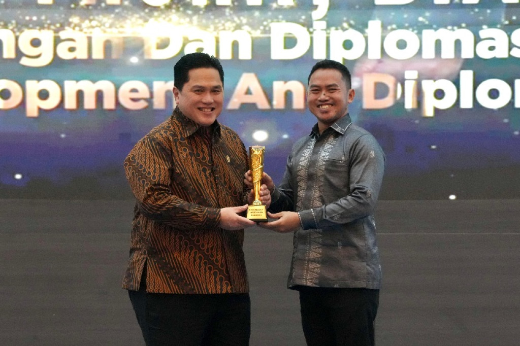 Erick Thohir Raih Penghargaan KWP Awards 2026, Tegaskan Pentingnya Diplomasi Olahraga