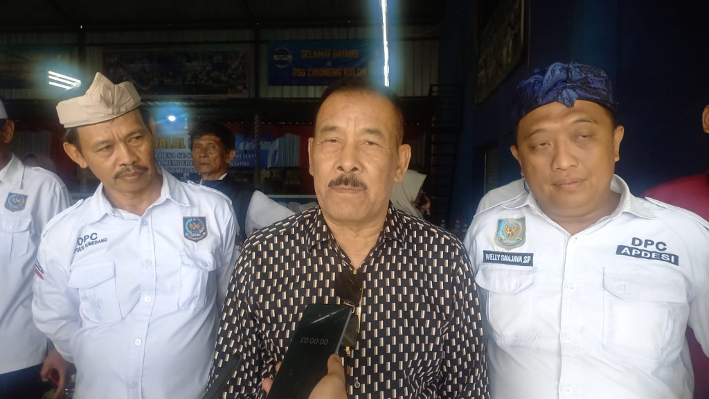 H. Umuh Muchtar: Persib Siap Hadapi Arema, Soroti Isu Wasit dan Tekankan Target Juara