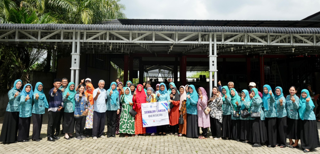 Hadiri Pertemuan Sekolah Lansia Berseri, Ketua TP PKK Kota Binjai Apresiasi Peran Sekolah Lansia dalam Keharmonisan Keluarga