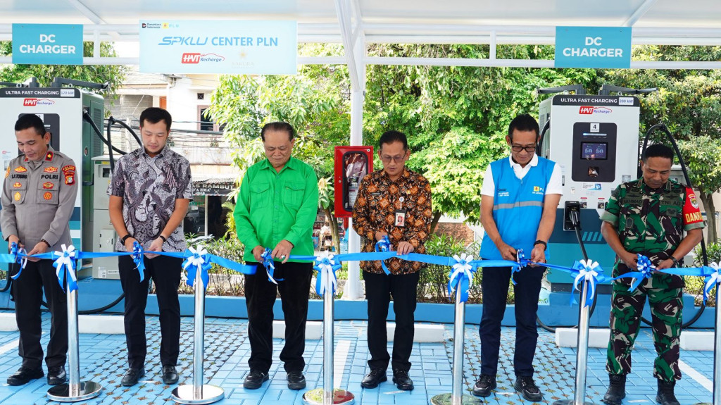 Infrastruktur EV Makin Kuat, PLN Resmikan SPKLU Center ke-4 di Jakarta