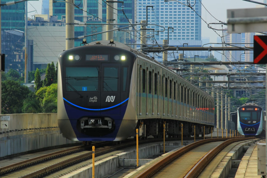 Inisiasi Penghematan Energi, Puluhan Ribu Insan PLN Serentak Terapkan Clean Energy Day