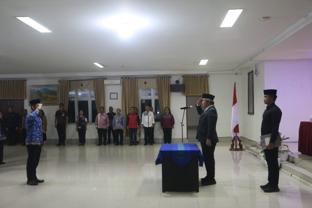 ‎Jadi Motor Kemajuan, Wabup Taput Tantang Kepala Sekolah Manfaatkan AI untuk Mutu Pendidikan