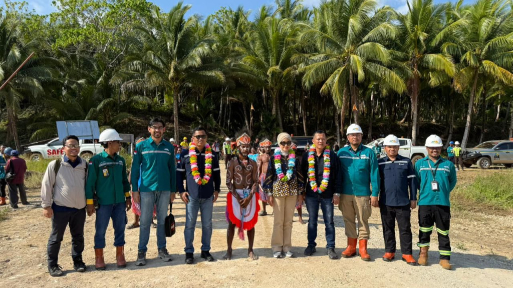 Kunjungan Kerja ke Pulau Gag, Dirut PT Antam (Persero) Tbk Perkuat Sinergi dengan Masyarakat dan Pemangku Kepentingan