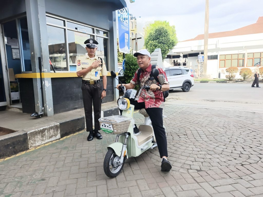 Langkah Kecil untuk Bumi, PLN UID Banten Gaungkan Clean Energy Day Lewat Aksi Nyata Pegawai