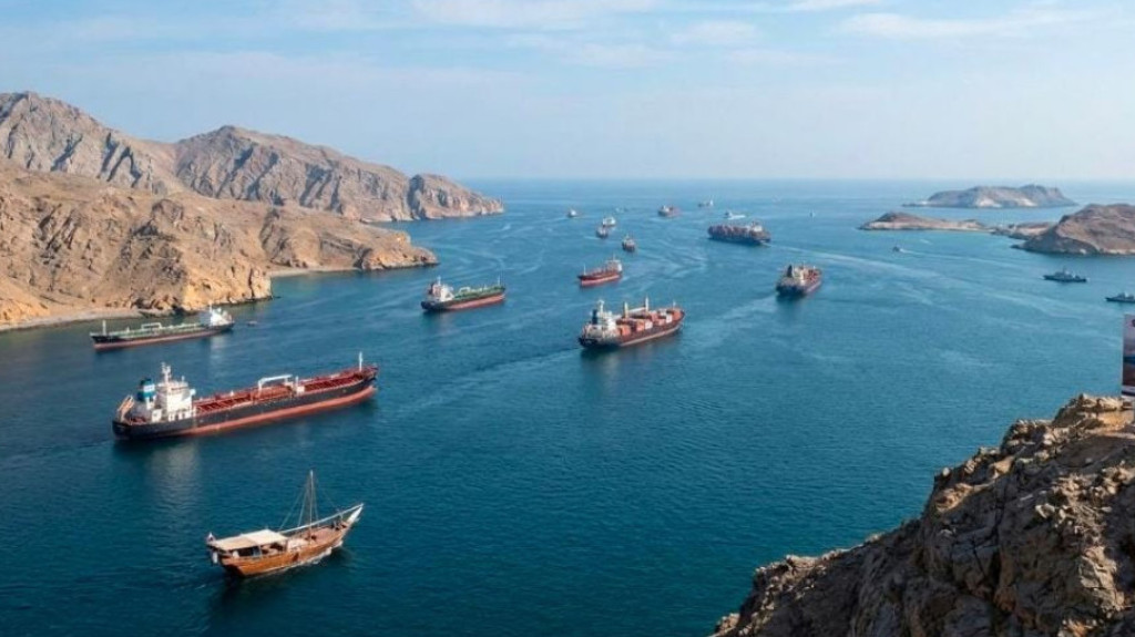 Pembukaan Selat Hormuz Jadi Angin Segar bagi Ekonomi Global di Tengah Ketegangan