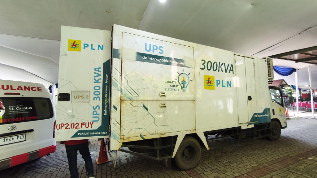 PLN Jaga Keandalan Listrik Pementasan Jalan Salib Kreatif dan Ibadat Jumat Agung di Gereja Katedral