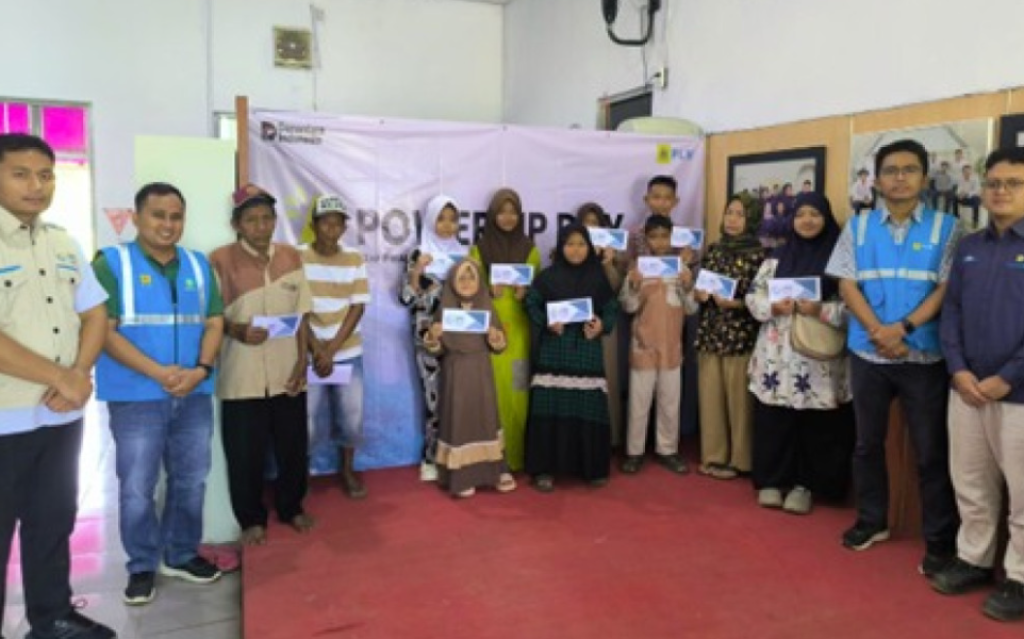 PLN Tebar Kebahagiaan Idulfitri untuk Warga Haurgeulis