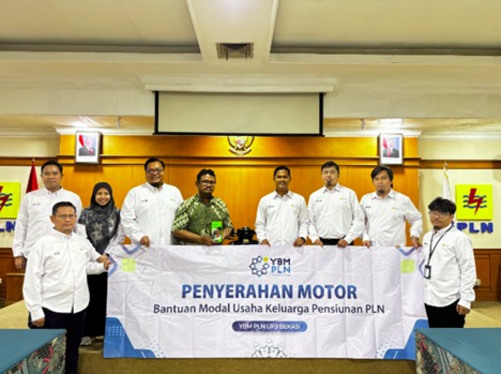 PLN UP3 Bekasi Salurkan Bantuan Produktif untuk Keluarga Pensiunan