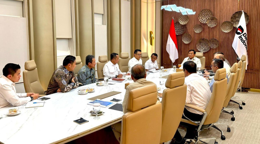 Prabowo Langsung Gelar Ratas Usai Lawatan Luar Negeri, Dorong Percepatan Program Strategis