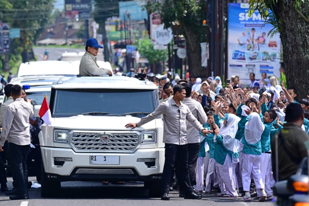 Prabowo Resmikan Pabrik Kendaraan Listrik, Tegaskan Indonesia Menuju “Rising Giant” Dunia
