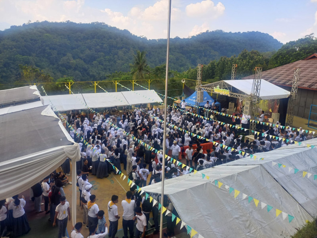 Puncak HUT SMAN 2 Sumedang Berlangsung Meriah, Hadirkan Para Tokoh dan Luncurkan Program Lingkungan