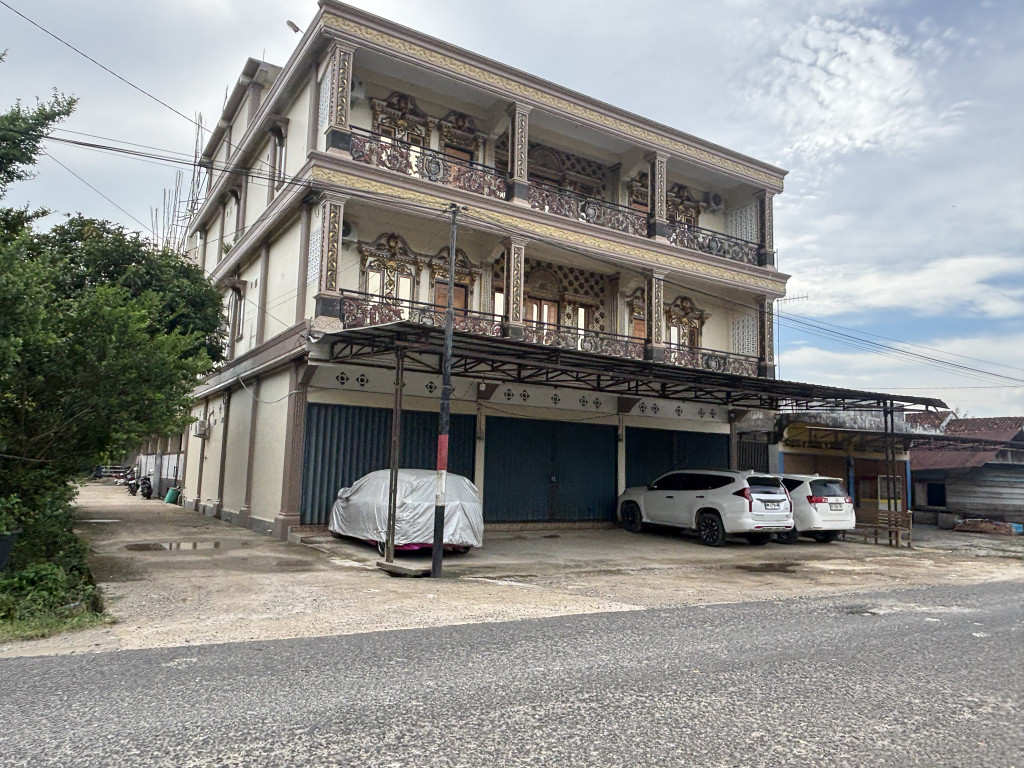 Ini dia Dugaan Rumah dan Mobil Mewah Sitanggang DPO Polda Jambi, Bisnis Ilegal Tak Tersentuh Hukum