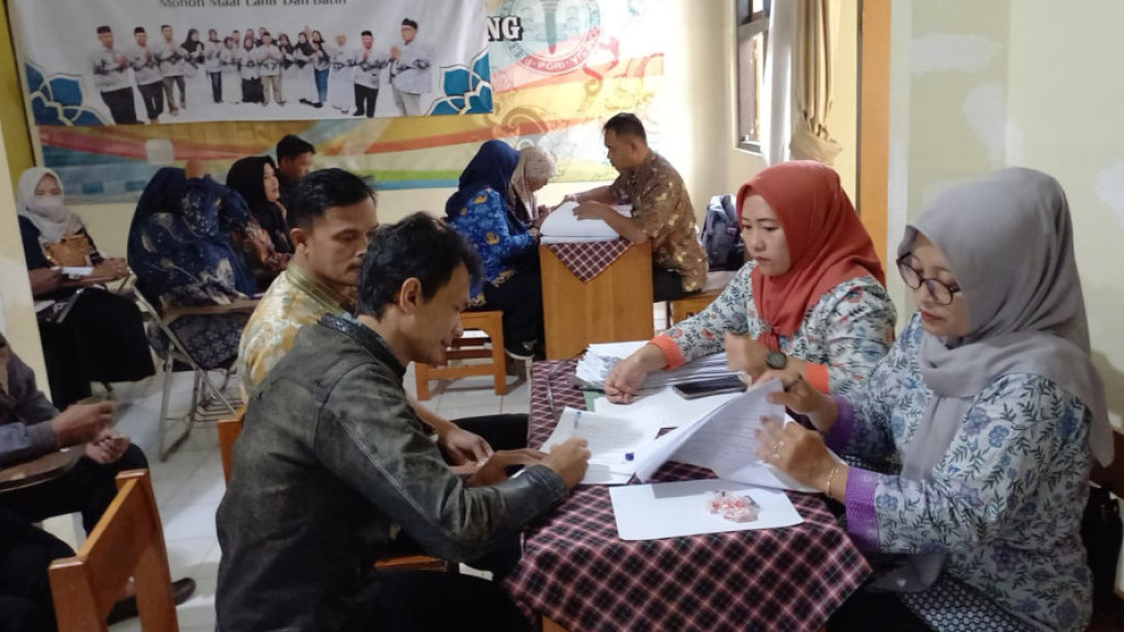 Sekretariat PGRI Sumedang Jadi Lokasi Penandatanganan Kontrak PPPK Paruh Waktu