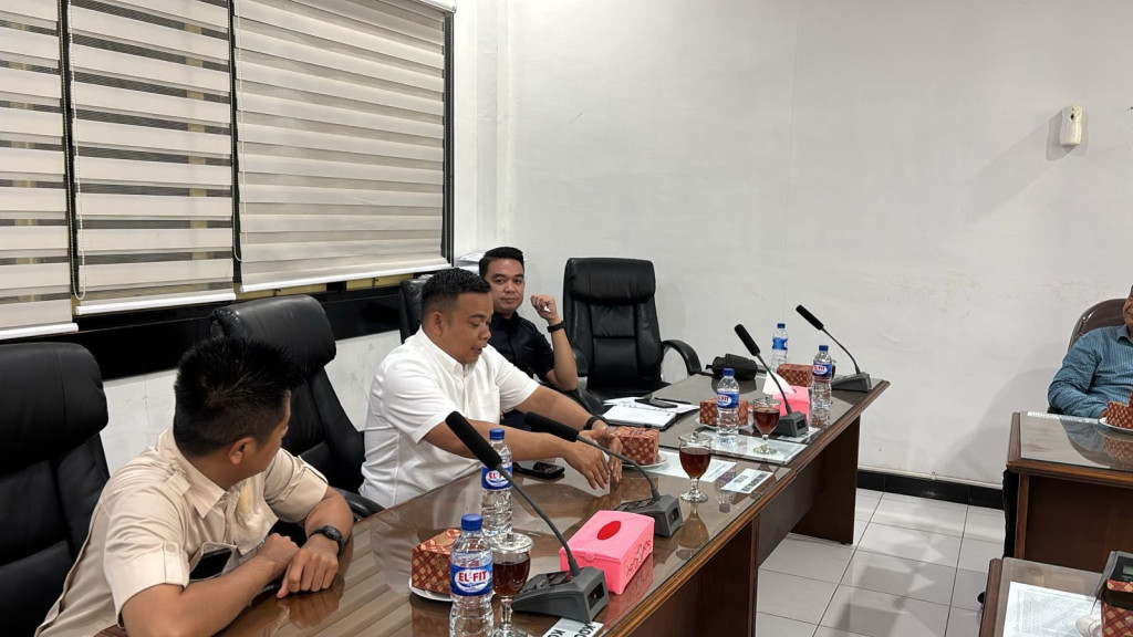 Skandal Sekda Labuhanbatu Memanas: Pemkab Mangkir, DPRD Rapat Internal