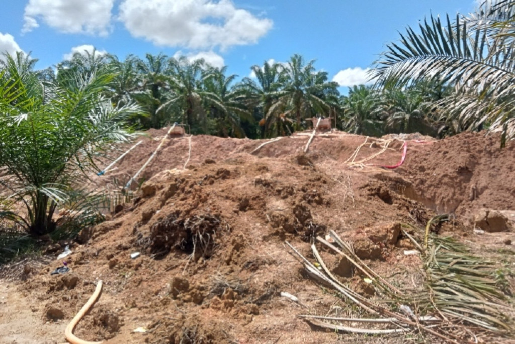 Tambang Emas Ilegal di Merangin,  Siapa Bambang Cukong Pemilik Dompeng ?