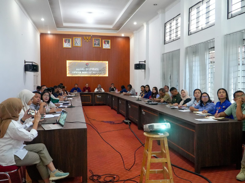 Untuk Penanganan Sampah yang Lebih Serius, Pemkab Humbahas Bersama KLH Susun RISPS dan KIE