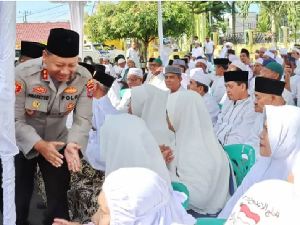 Kapolres Hadiri Manasik Haji dan Tepung Tawar JCH Asal Kota Padang Sidempuan