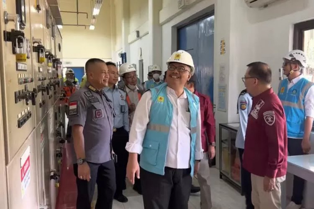 Perkuat Keandalan Listrik Pulau Nusakambangan, PLN Sinergi Kemenkumham Bangun Kabel Bawah Laut