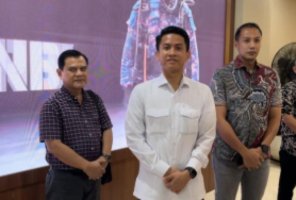 Keluarga Jokowi Turun Gunung Serahkan Bukti Ijazah Asli ke Bareskrim