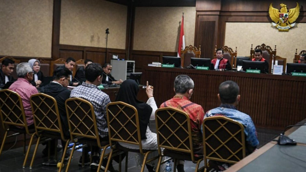 Korupsi Tata  Kelola Emas, Enam Terdakwa Divonis 8 Tahun Penjara