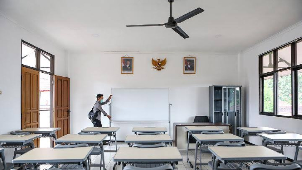 Mensos Gus Ipul Tinjau Rumah Calon Siswa Sekolah Rakyat di Bandar Lampung
