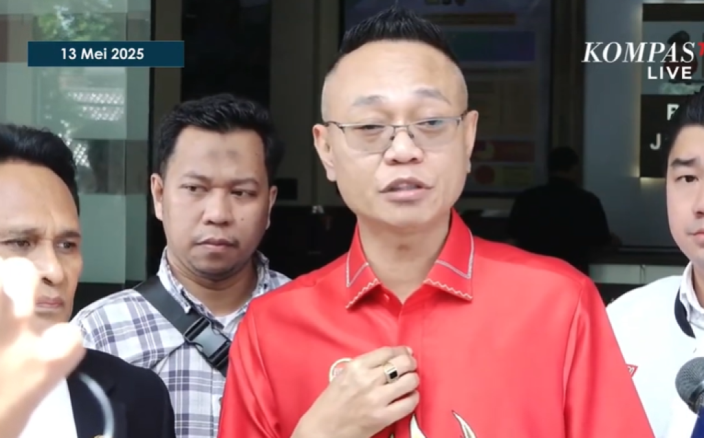 Peradi Bersatu Serahkan 16 Bukti Tambahan Kasus Isu Ijazah Palsu Jokowi