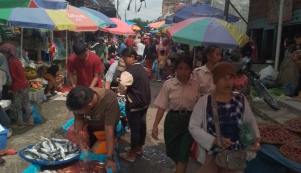 Tentang Penertiban Pedagang Musiman di Pasar Sumbul