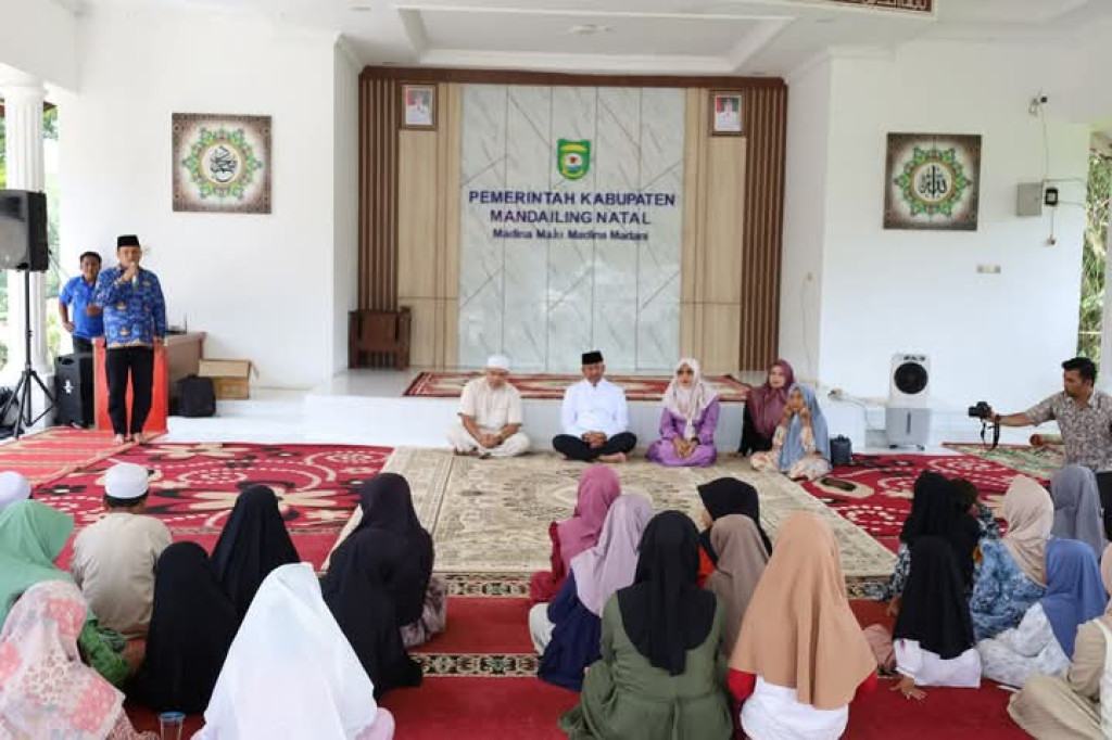 Terpilih jadi Bupati, Saipullah Tunaikan Nazar Santuni Anak Yatim