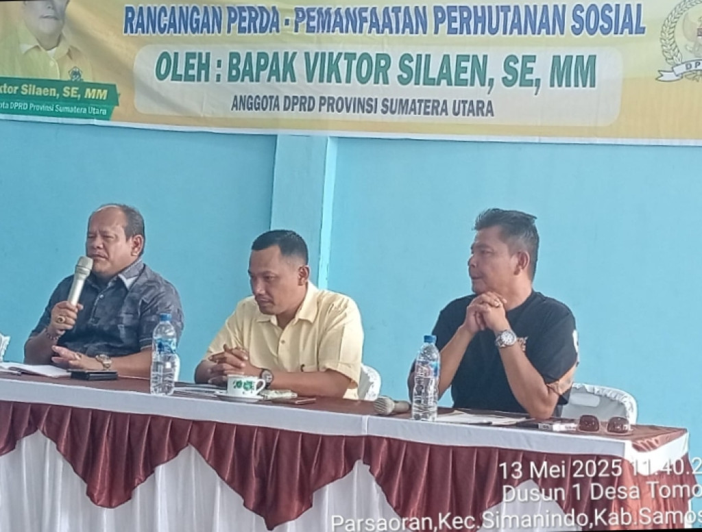 Viktor Silaen : Kawasan Hutan Beda  Hutan, Kawasan Hutan Dapat Di Kelola Secara Kelompok Bukan Pribadi