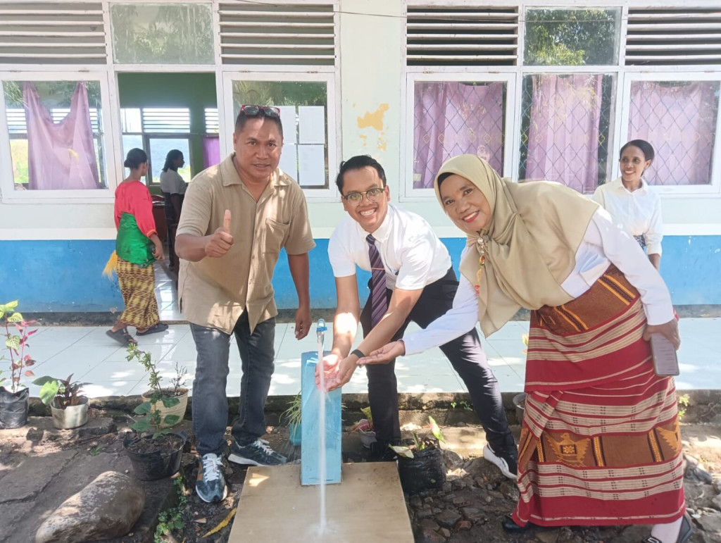 45 Tahun Menanti Air, SMPN 1 Talibura Akhirnya Merdeka dari Krisis