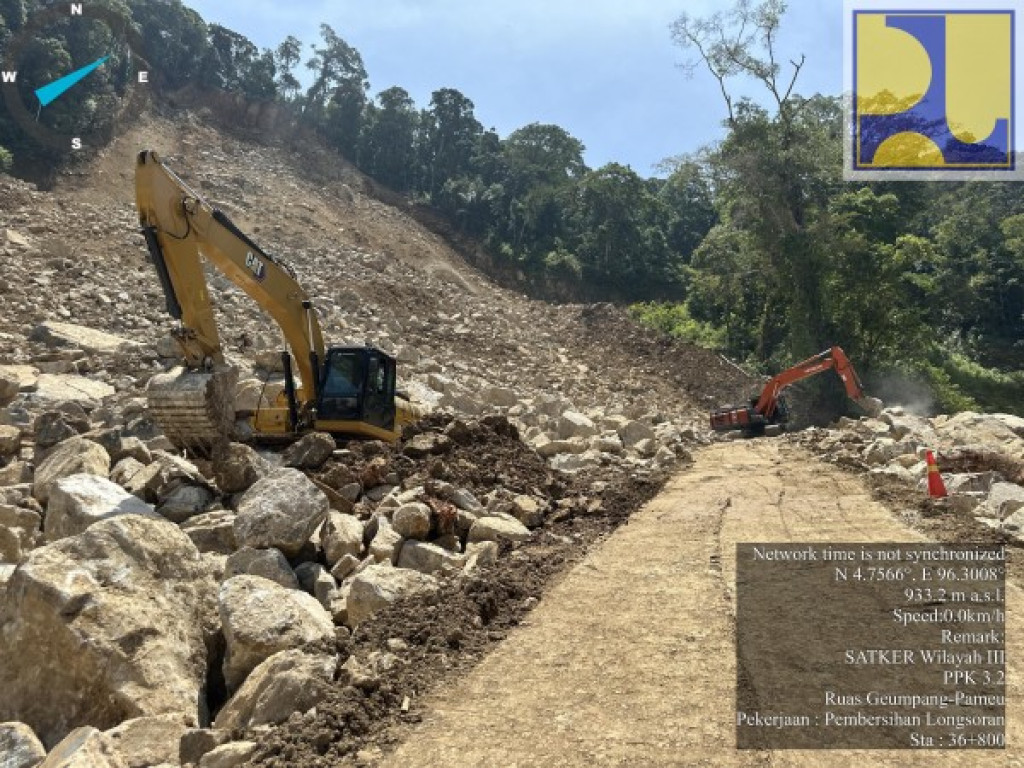 Akses Lalu Lintas di Ruas Jalan Nasional Pameu–Geumpang Kembali Dibuka Terbatas Pasca Tanah Longsor