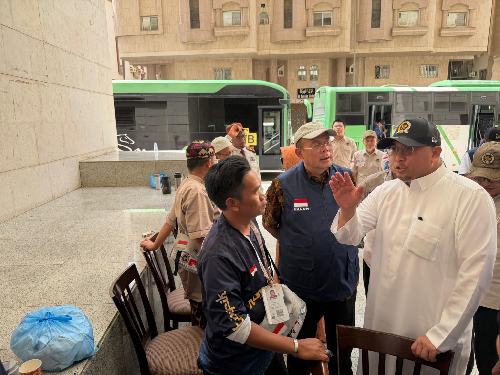 Andre Rosiade Desak Evaluasi Layanan Bus Haji Menjelang Puncak Ibadah di Arafah