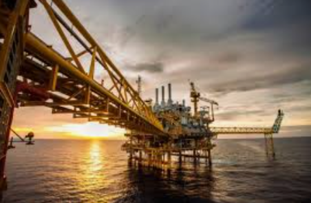 Blokade Hormuz Melunak, Harga Minyak Brent Rontok di Bawah 100 Dollar